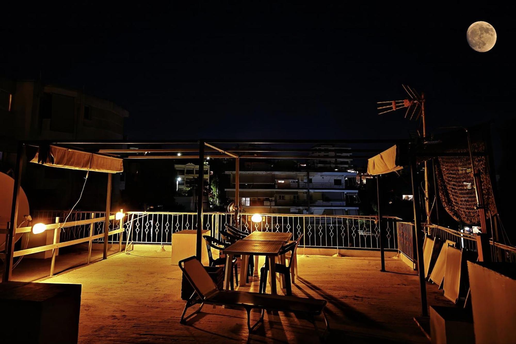 Zefyros Super Cool Apartments Next To Alimos Riviera Athens Exterior photo