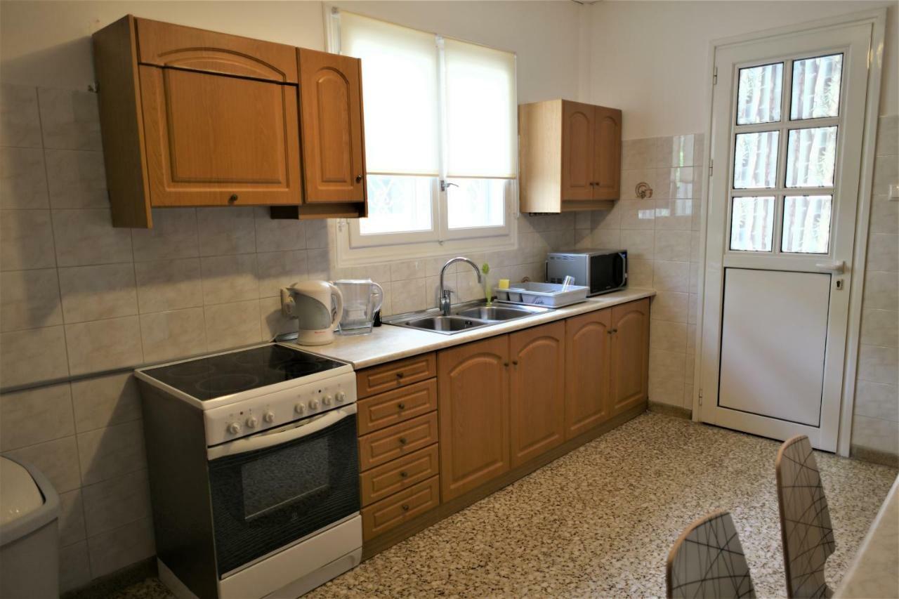 Zefyros Super Cool Apartments Next To Alimos Riviera Athens Exterior photo